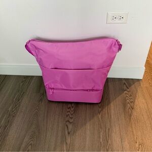 BÉIS Crescent Weekender Bag